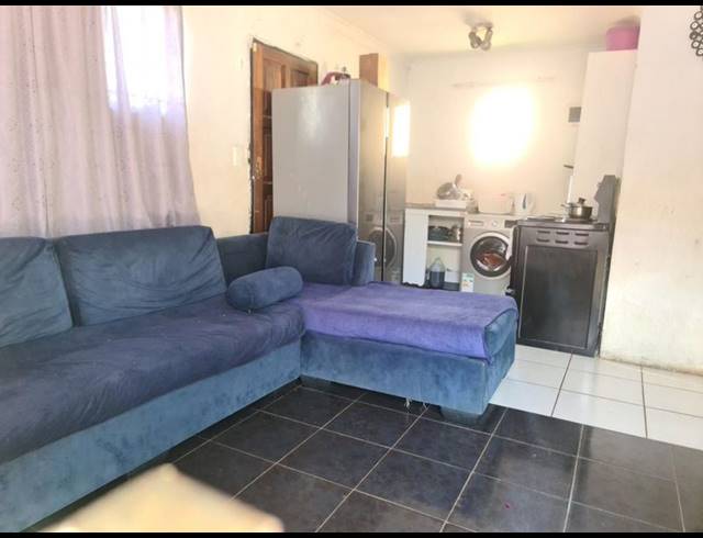 2 BEDROOM HOUSE FOR SALE IN PALM SPRINGS